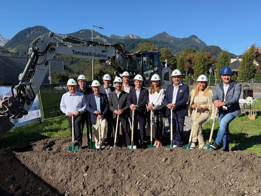 Der Spatenstich markiert den offiziellen Baustart für das neue Dieffenbacher Energy Hauptquartier in der Fohrenburgerstraße. Der Spatenstich markiert den offiziellen Baustart für das neue Dieffenbacher Energy Hauptquartier in der Fohrenburgerstraße.