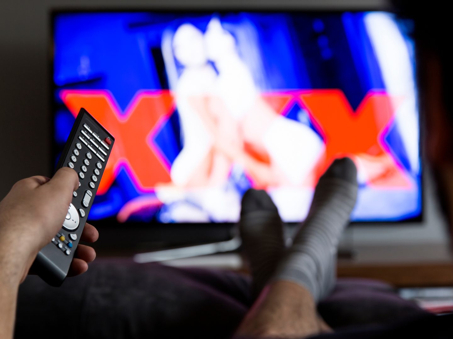 15.000 Euro erpresst mit Sexvideo: Jugendliche Opfer digitaler Gewalt 15.000 Euro erpresst mit Sexvideo: Jugendliche Opfer digitaler Gewalt
