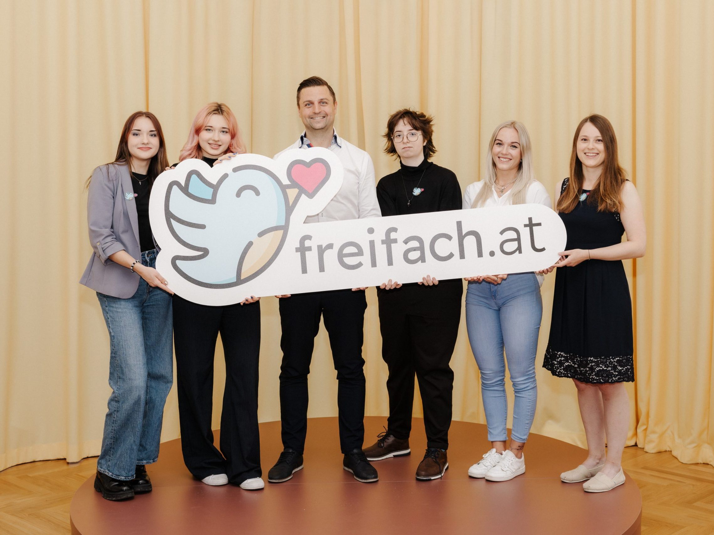 Auf der Bildungsplattform freifach.at findet man Lernvideos zu praxisnahen Themen.