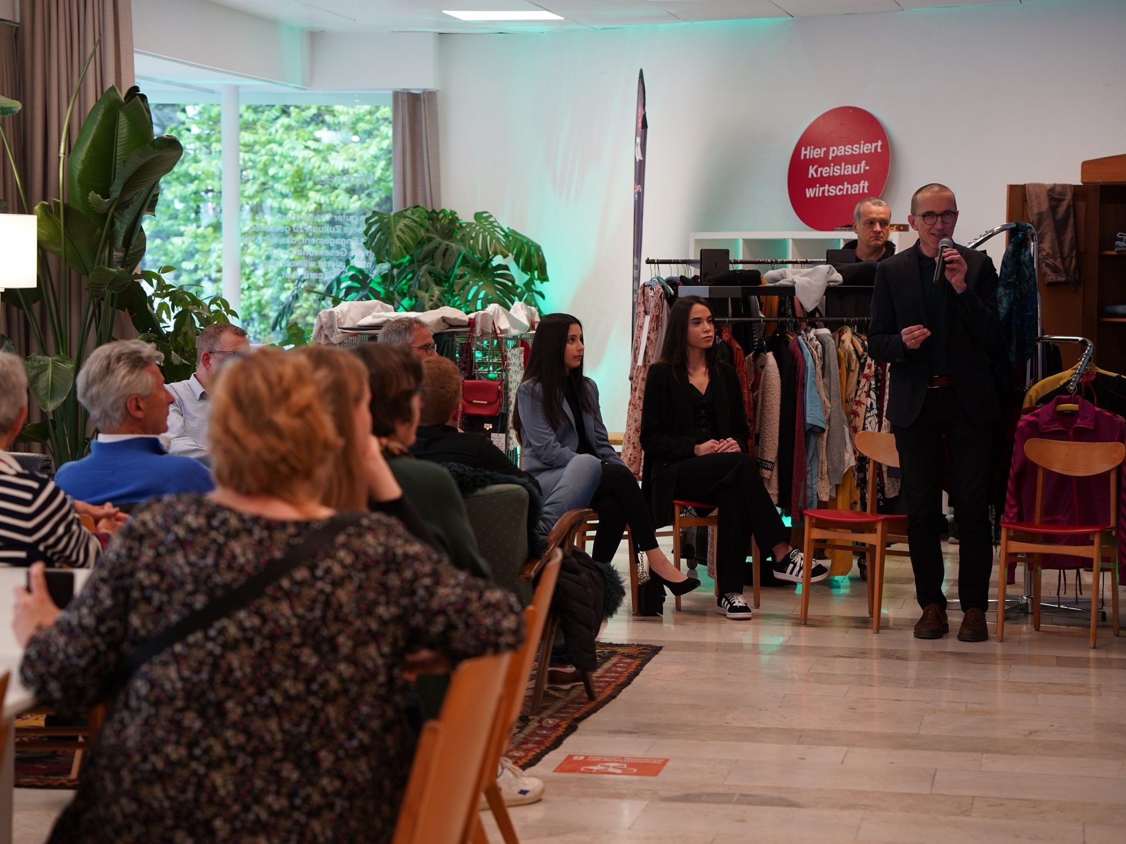 Am Donnerstagabend lädt das WirkRaum-Team zur Auftaktveranstaltung des neuen Themenschwerpunkts nach Dornbirn. Am Donnerstagabend lädt das WirkRaum-Team zur Auftaktveranstaltung des neuen Themenschwerpunkts nach Dornbirn.