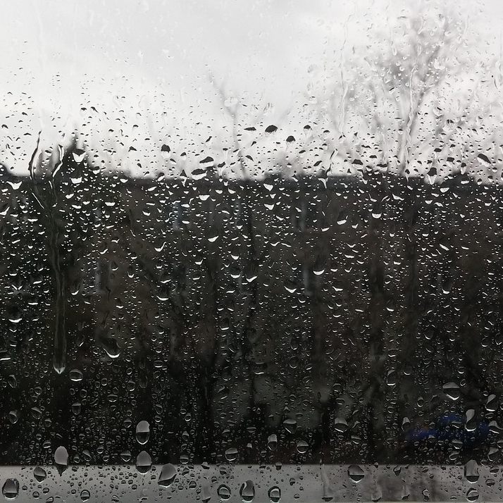 Das Wetter wird kalt und regnerisch.