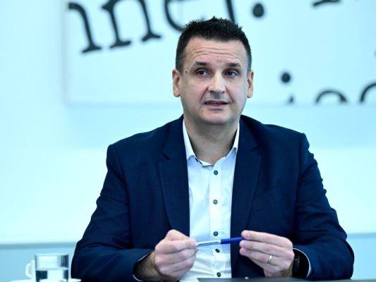 Vlaho strich die Vorzüge von Wertpapieren hervor Vlaho strich die Vorzüge von Wertpapieren hervor