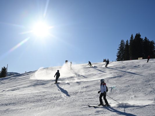 Skifahren ist nach wie vor gefragt Skifahren ist nach wie vor gefragt