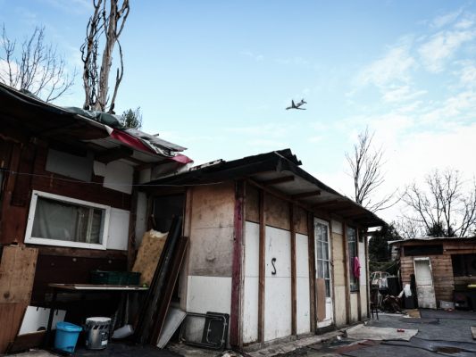 Roma sind weiterhin besonders stark von Armut betroffen Roma sind weiterhin besonders stark von Armut betroffen