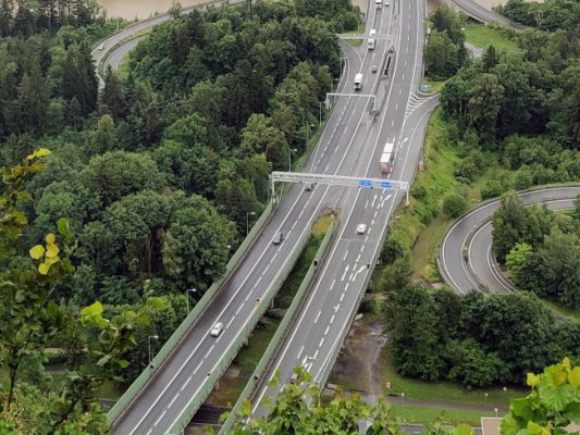 Die A14 verläuft durch den Pfänder Die A14 verläuft durch den Pfänder