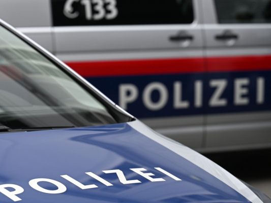 Die Polizei stoppte in Klagenfurt einen Mopedlenker Die Polizei stoppte in Klagenfurt einen Mopedlenker