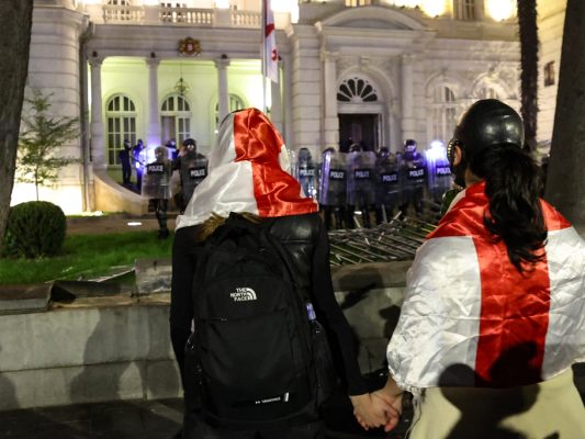 Unruhen bei Protesten in Georgien Unruhen bei Protesten in Georgien