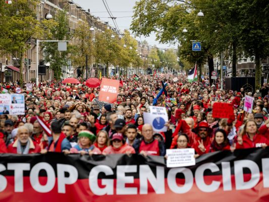 Massenprotest in Amsterdam gegen den Gaza-Krieg Massenprotest in Amsterdam gegen den Gaza-Krieg
