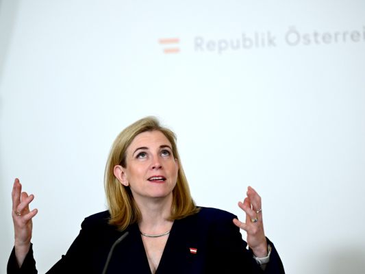 Außenministerin Beate Meinl-Reisinger (NEOS) Außenministerin Beate Meinl-Reisinger (NEOS)