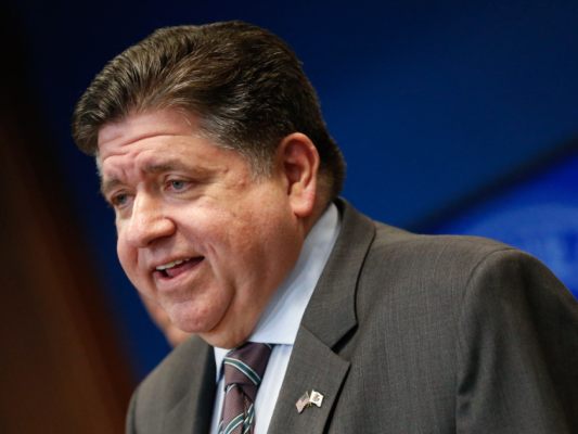 JB Pritzker macht sich über den US-Präsidenten lustig