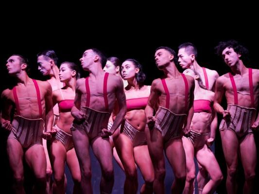 Die Tanzproduktion "Verlockung" stellte die Frage nach Individualität