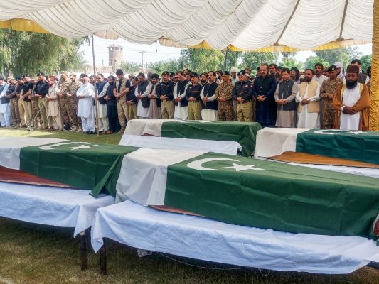 Gefechte nach tödlichen Anschlägen durch pakistanische Taliban Gefechte nach tödlichen Anschlägen durch pakistanische Taliban