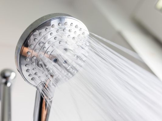 Legionellen werden durch vernebeltes Wasser übertragen