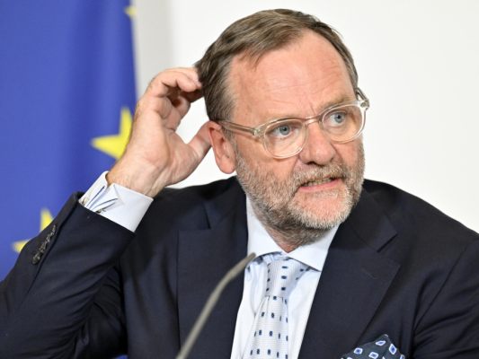 Sepp Schellhorn vertritt Außenministerin Meinl-Reisinger