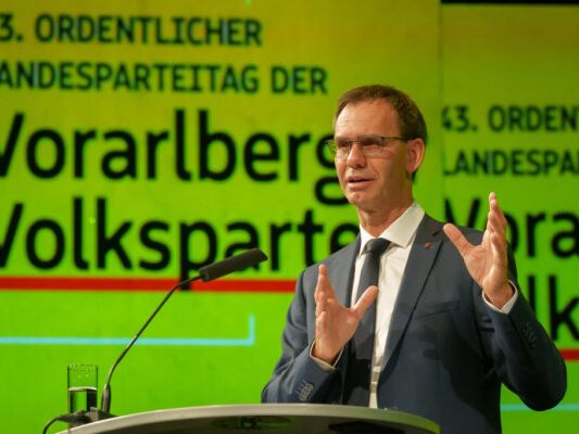 Wallner warnt vor einer Übergabe an den Bund Wallner warnt vor einer Übergabe an den Bund