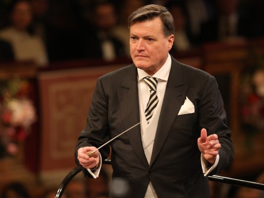 Christian Thielemann beim Neujahrskonzert 2024 der Wiener Philharmoniker Christian Thielemann beim Neujahrskonzert 2024 der Wiener Philharmoniker