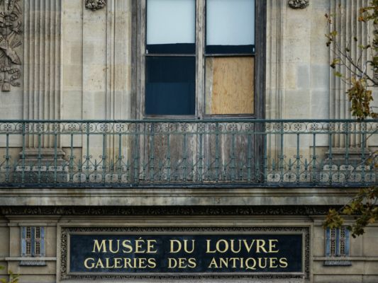 Diebe kamen durch das Fenster in das Museum