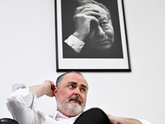 Burgenlands SPÖ ist nicht immer mit Bundespartei auf einer Linie Burgenlands SPÖ ist nicht immer mit Bundespartei auf einer Linie