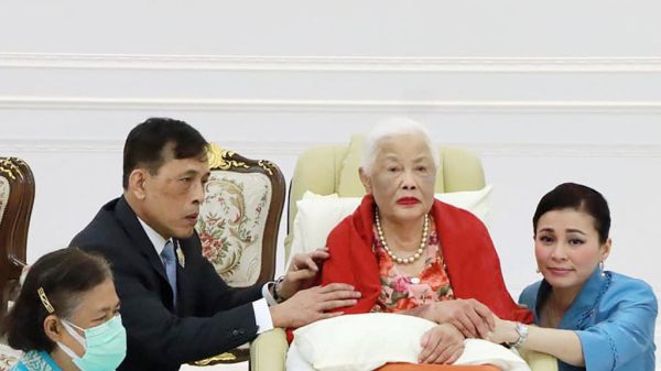 Sirikit an ihrem 88. Geburtstag