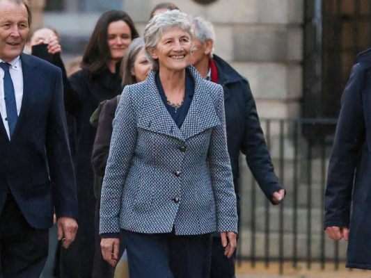 Connolly gilt als Kritikerin der EU und der USA