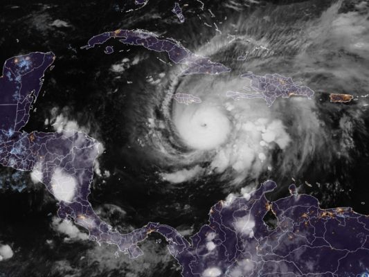 Hurrikan bedroht Jamaika