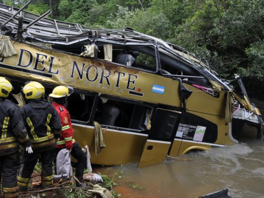 Busunglück in Argentinien forderte mindestens 9 Tote und 29 Verletzte