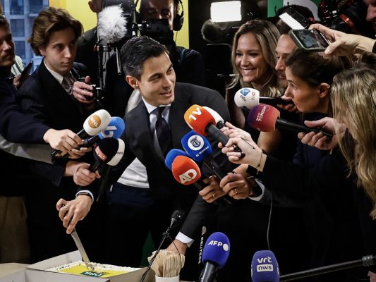 D66 von Rob Jetten hat die Wahl gewonnen