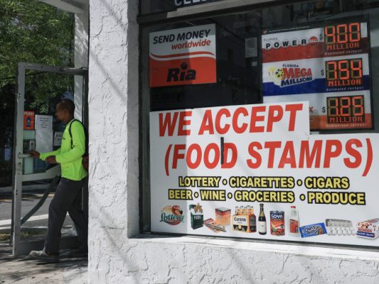 Mehr als 42 Millionen Amerikaner auf Unterstützung angewiesen