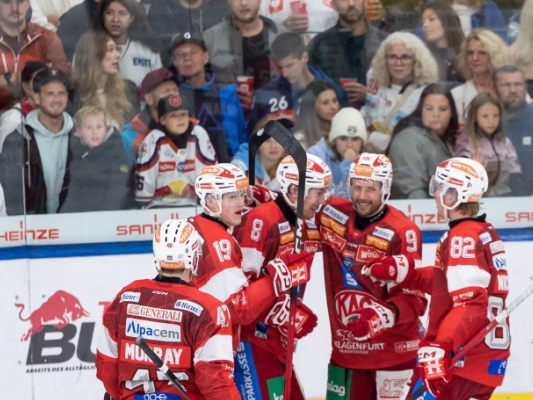 Der KAC jubelte über einen Sieg in Linz Der KAC jubelte über einen Sieg in Linz