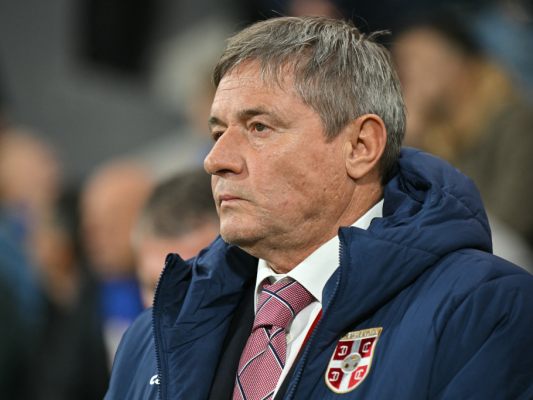 Dragan Stojkovic trat als Serbiens Nationalcoach zurück Dragan Stojkovic trat als Serbiens Nationalcoach zurück
