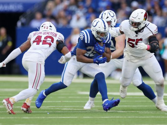 Enges Spiel zwischen Colts und Cardinals