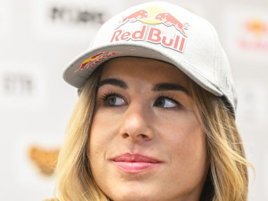 Harte Entscheidung: Ester Ledecka zieht Snowobard den Skiern vor