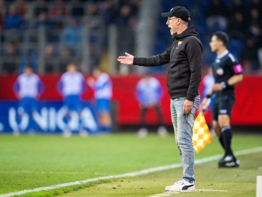 Stöger peilt mit Rapid Sieg gegen Sturm an