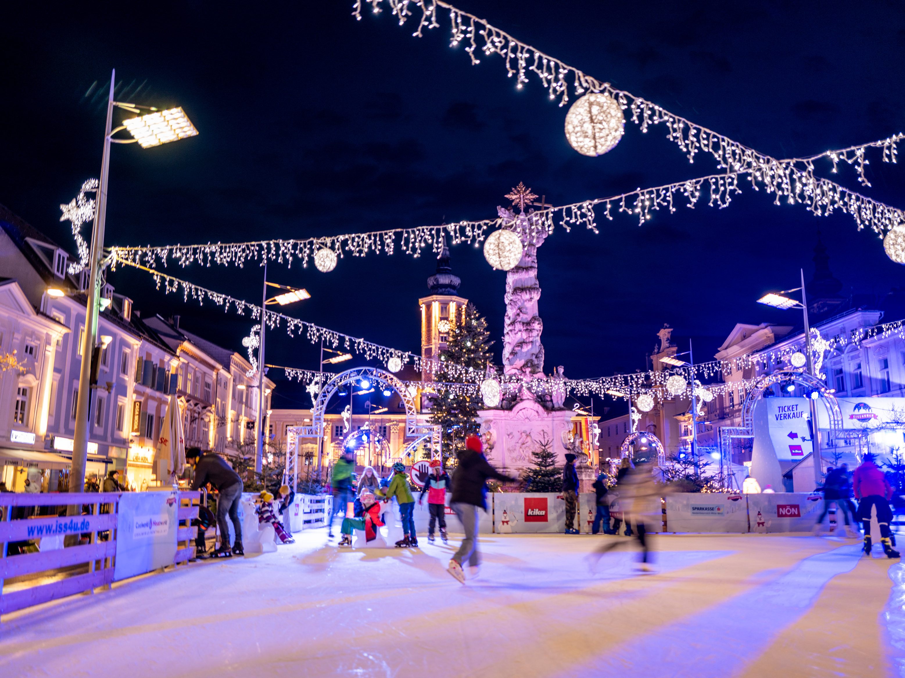 Der "Eiszauber" in St. Pölten zieht um. Der "Eiszauber" in St. Pölten zieht um.