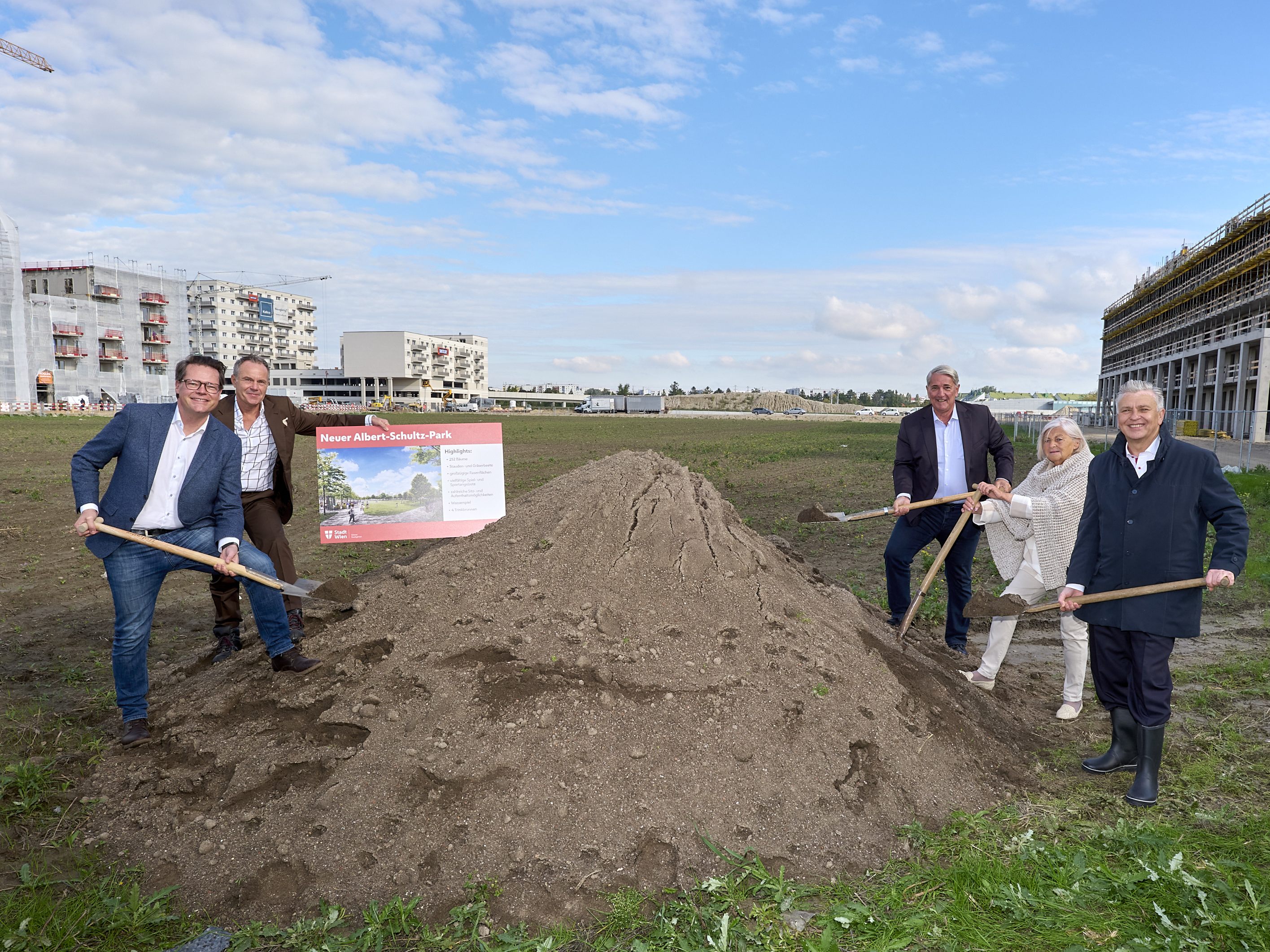 Spatenstich für neuen Albert-Schultz-Park in der Donaustadt.