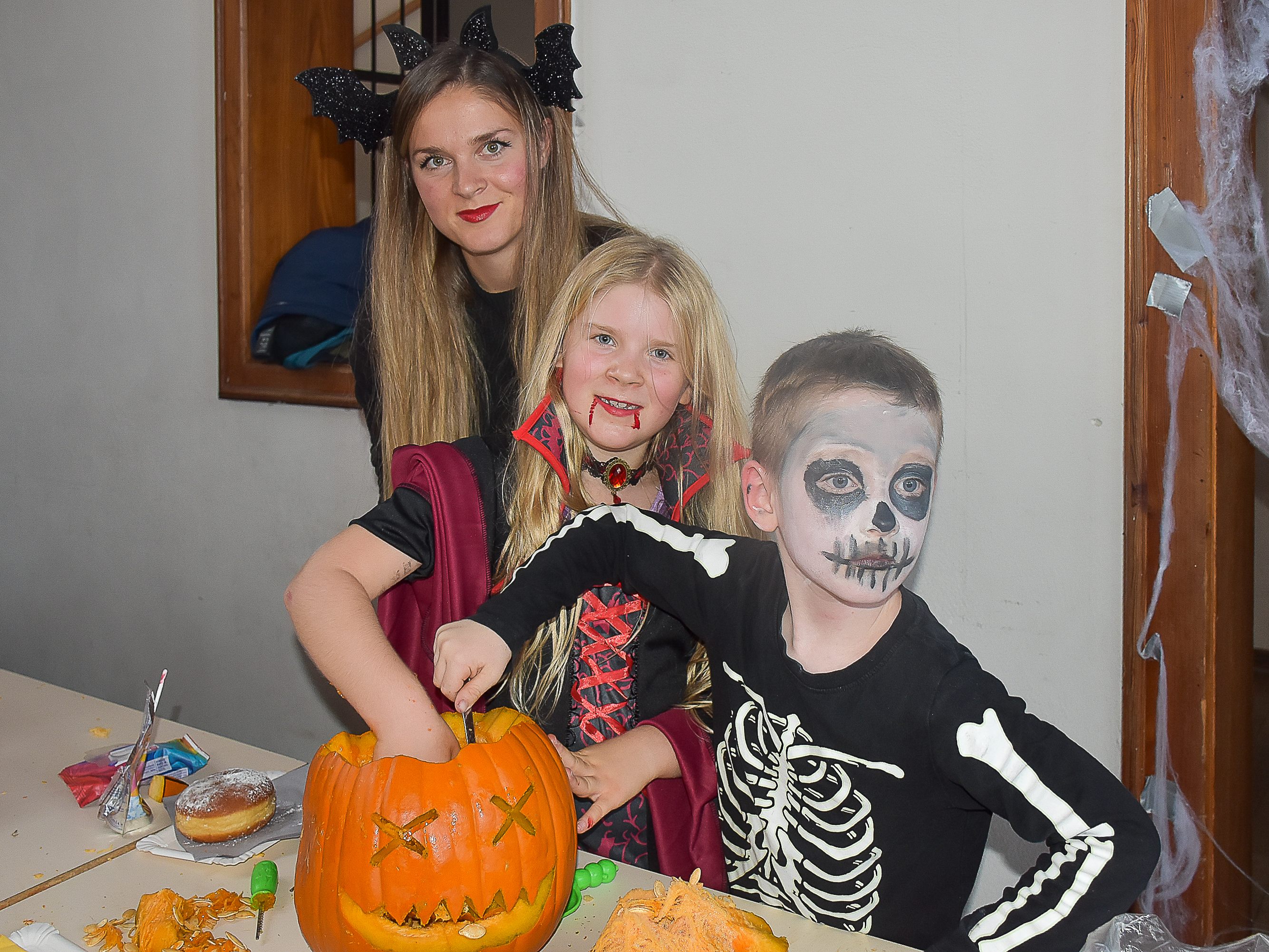 Halloween-Kürbisschnitzen in Lochau