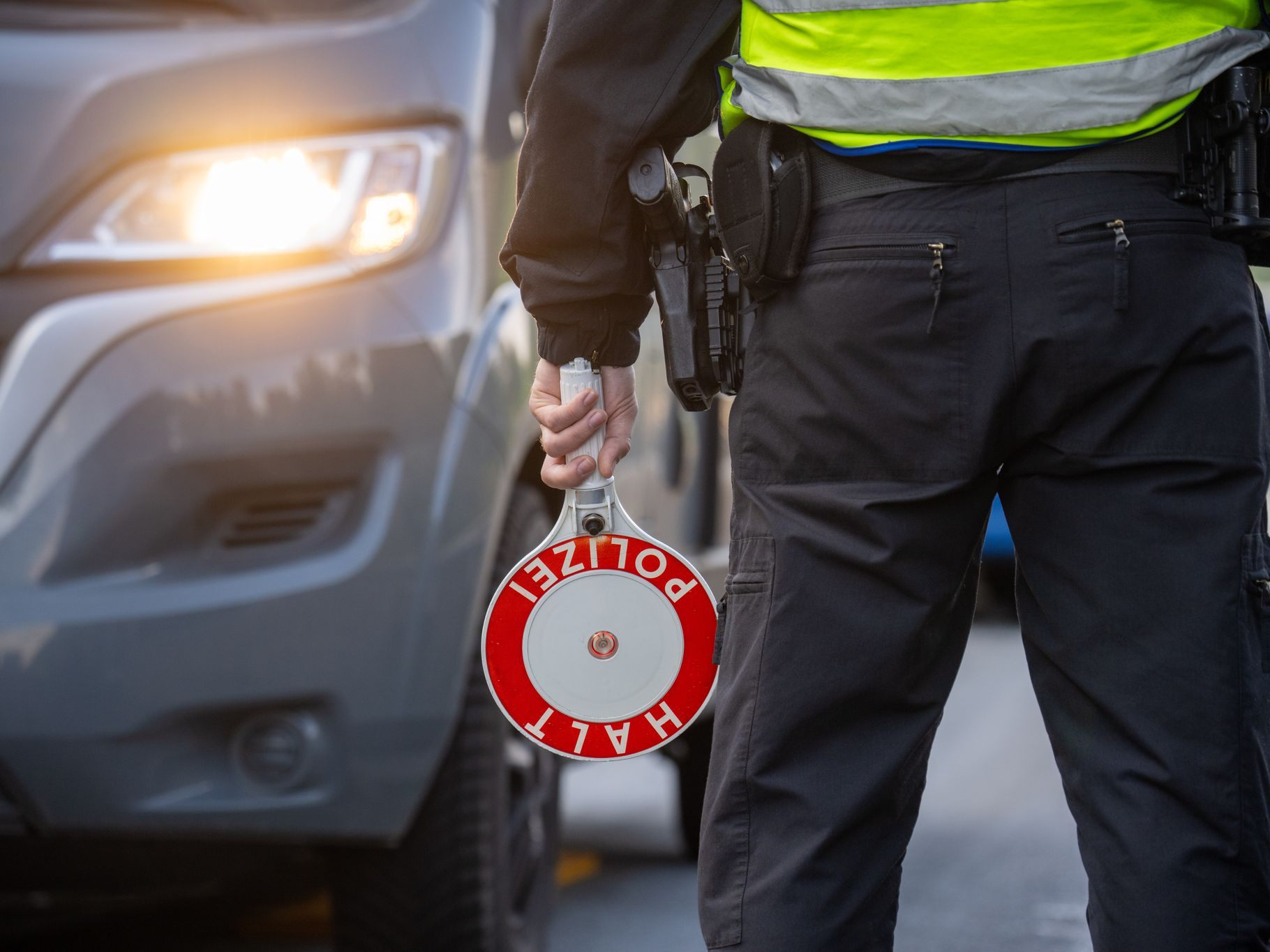 "Aktion scharf" der Wiener Polizei in Landstraße, Favoriten und Simmering.