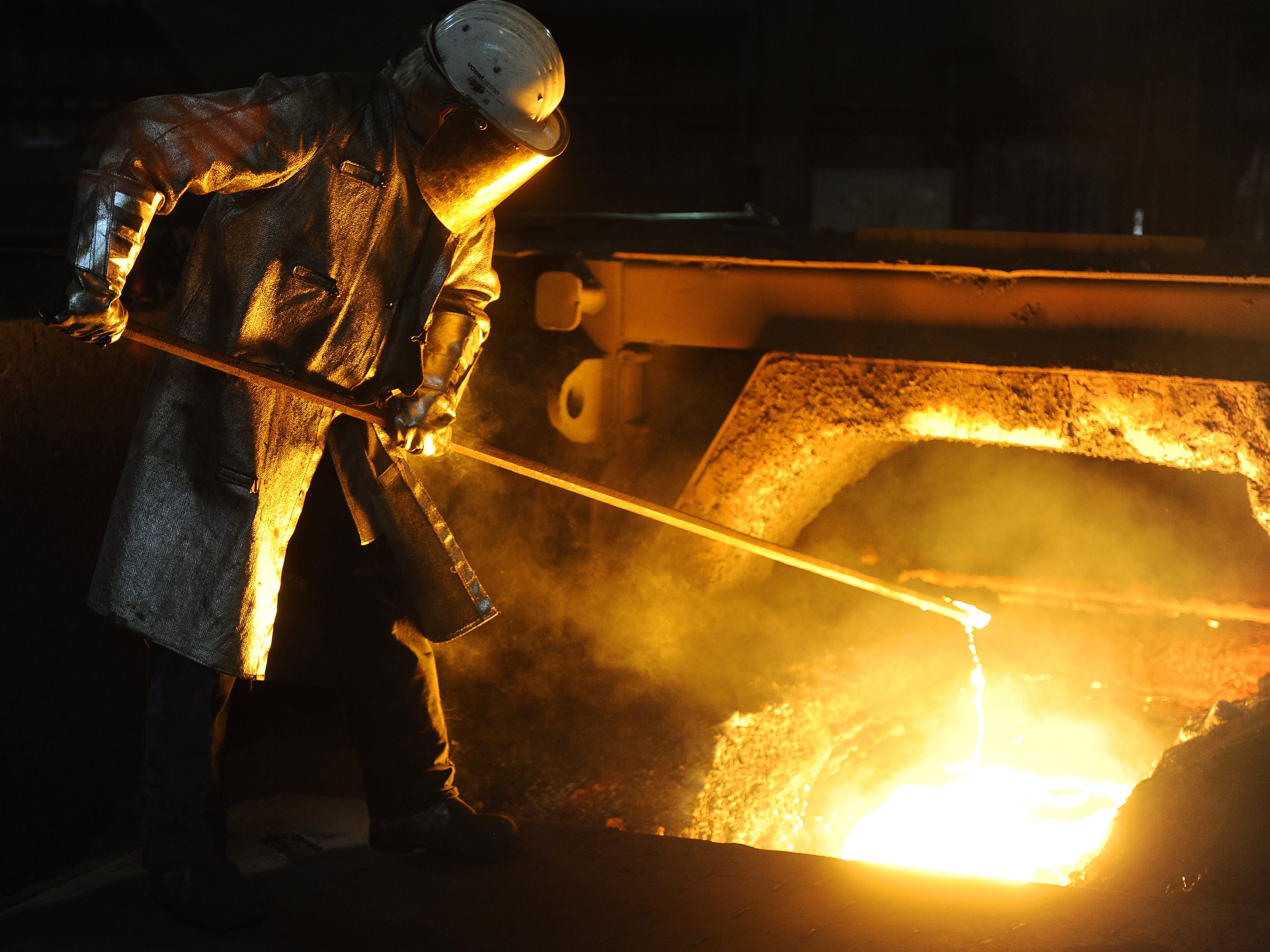 Die Ist-Löhne im Metallgewerbe steigen mit 1. Jänner 2026 um 1,8 Prozent, Lehrlinge erhalten um 2 Prozent mehr. Die Ist-Löhne im Metallgewerbe steigen mit 1. Jänner 2026 um 1,8 Prozent, Lehrlinge erhalten um 2 Prozent mehr.