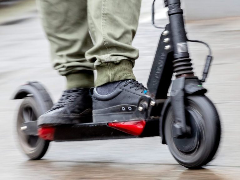 Der E-Scooter konnte deutlich schneller fahren, als erlaubt ist.