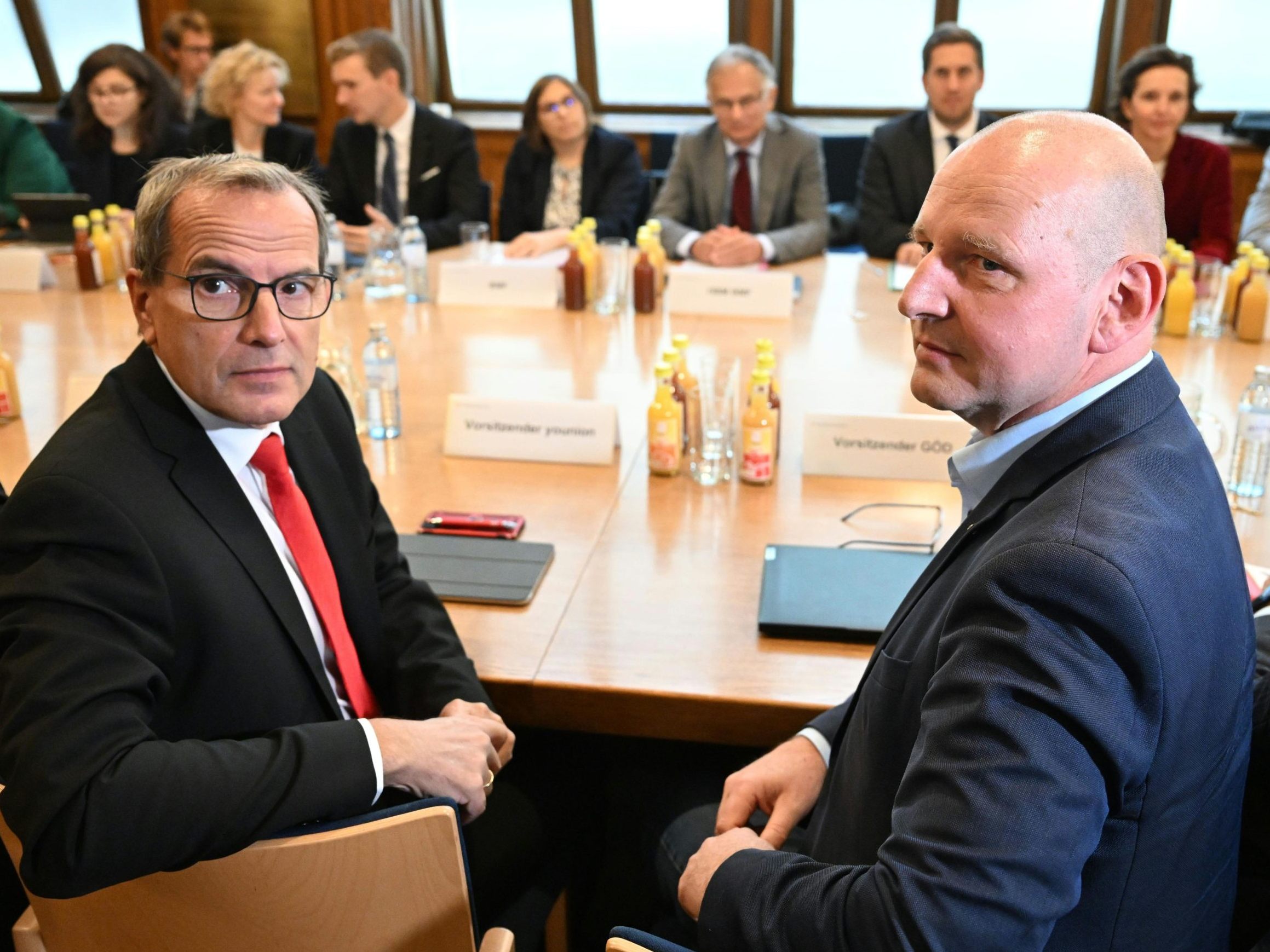 Vergangenen Dienstag fand die erste Runde der Verhandlungen statt.