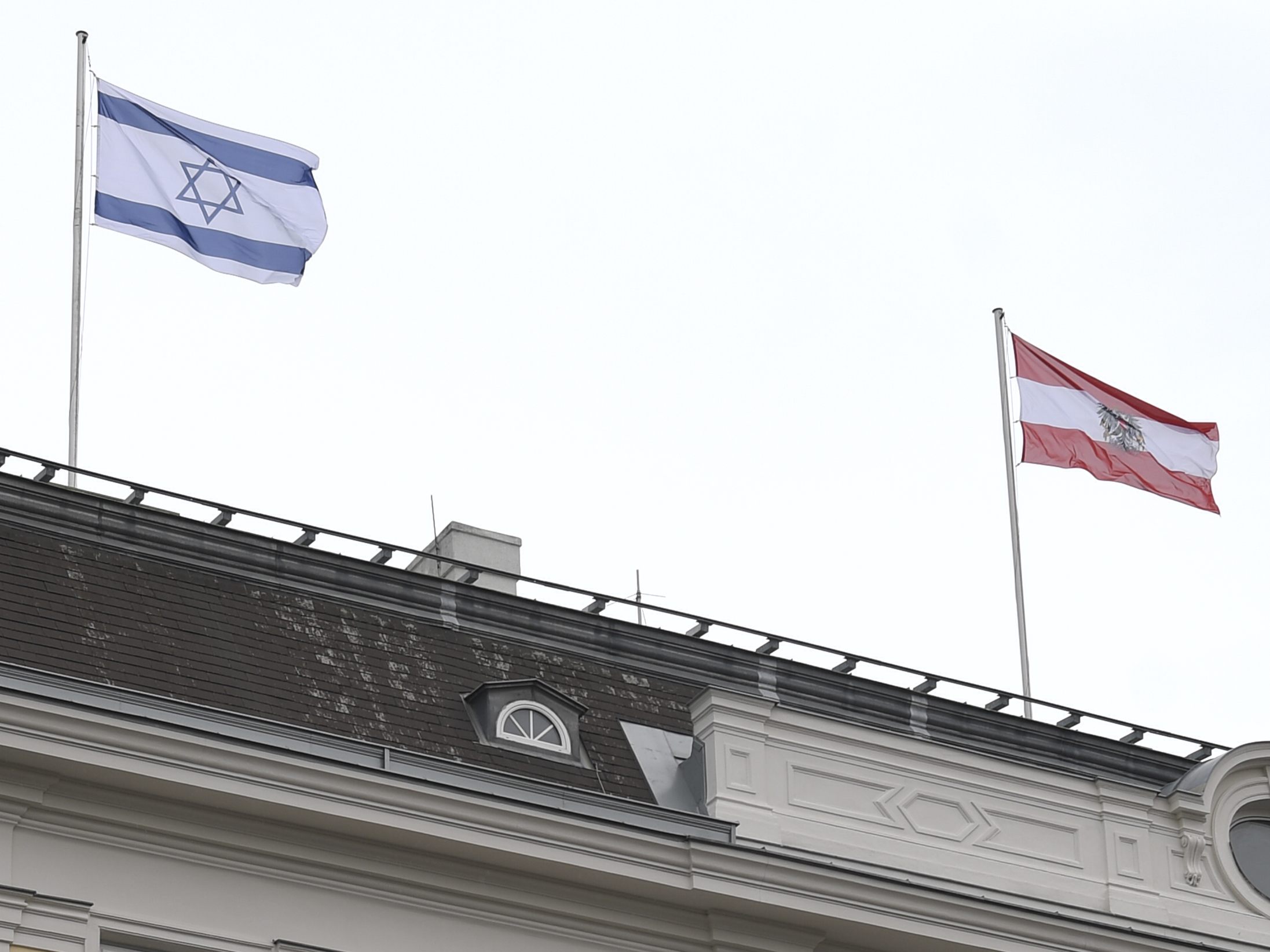 "Immense Freude" über die Geiselfreilassung in Österreich.