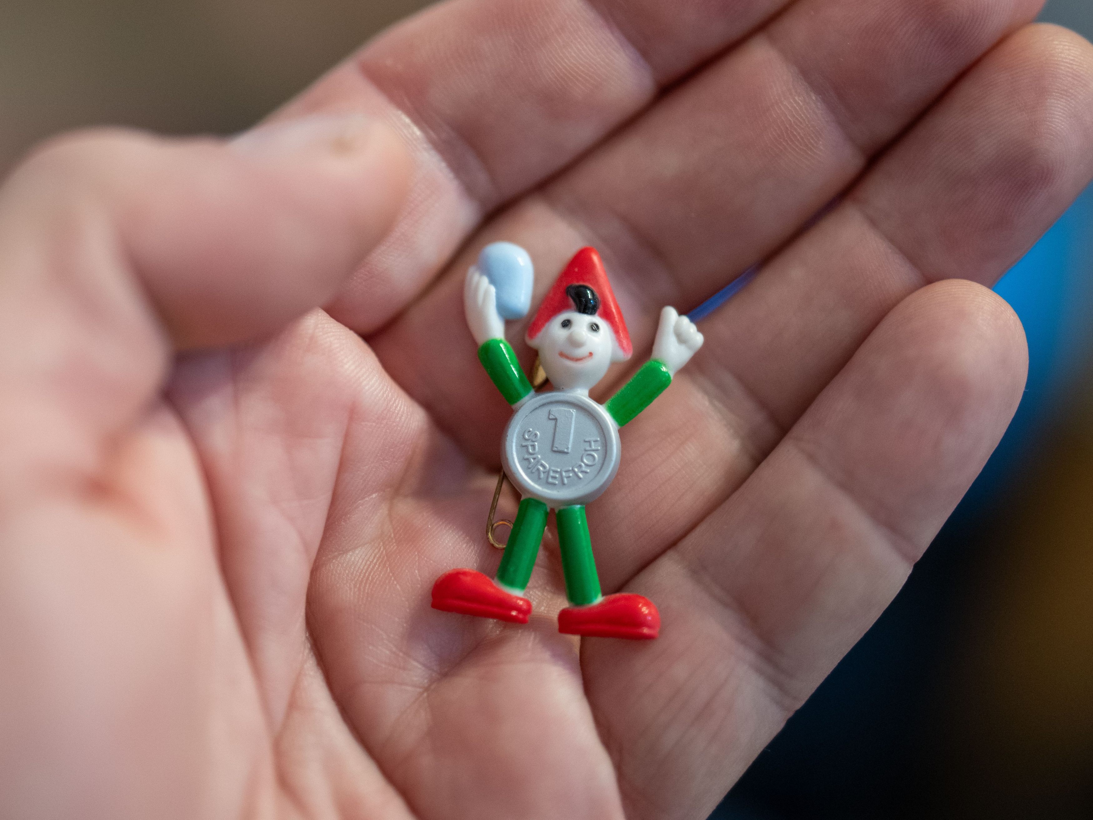 Zum Weltspartag 2025 gibt es in den Banken wieder Geschenke und Aktionen.