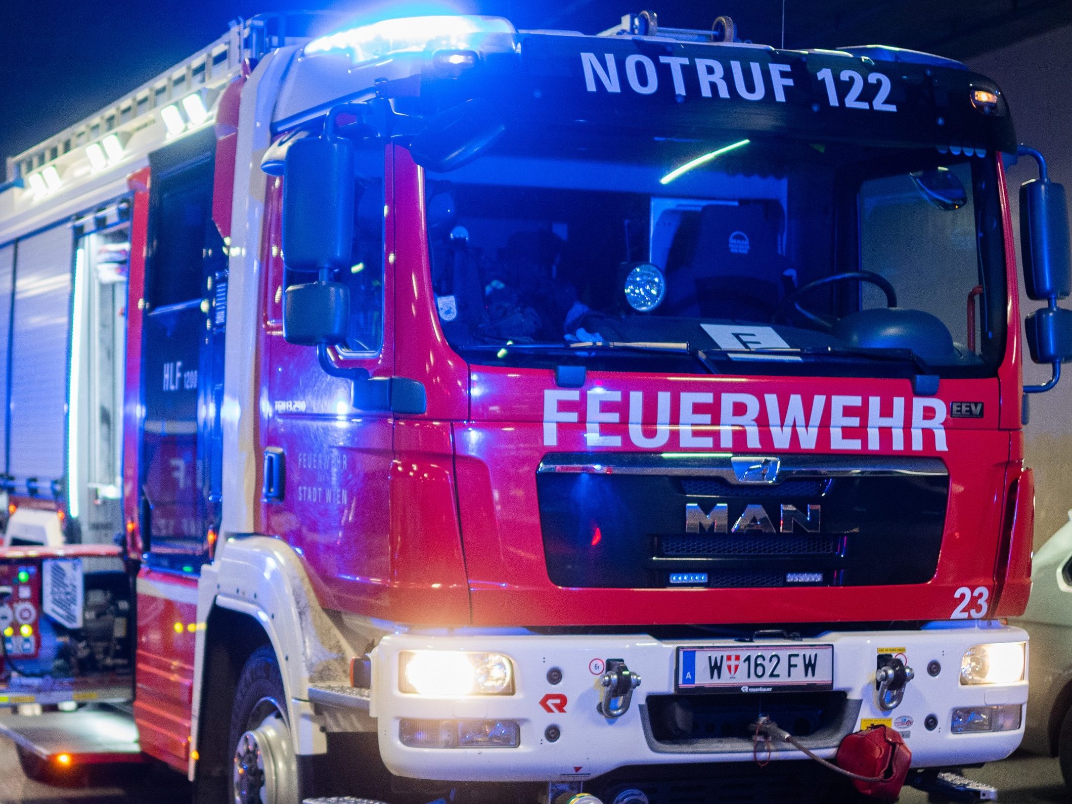 Die Feuerwehr konnte den Brand rasch löschen. Die Feuerwehr konnte den Brand rasch löschen.