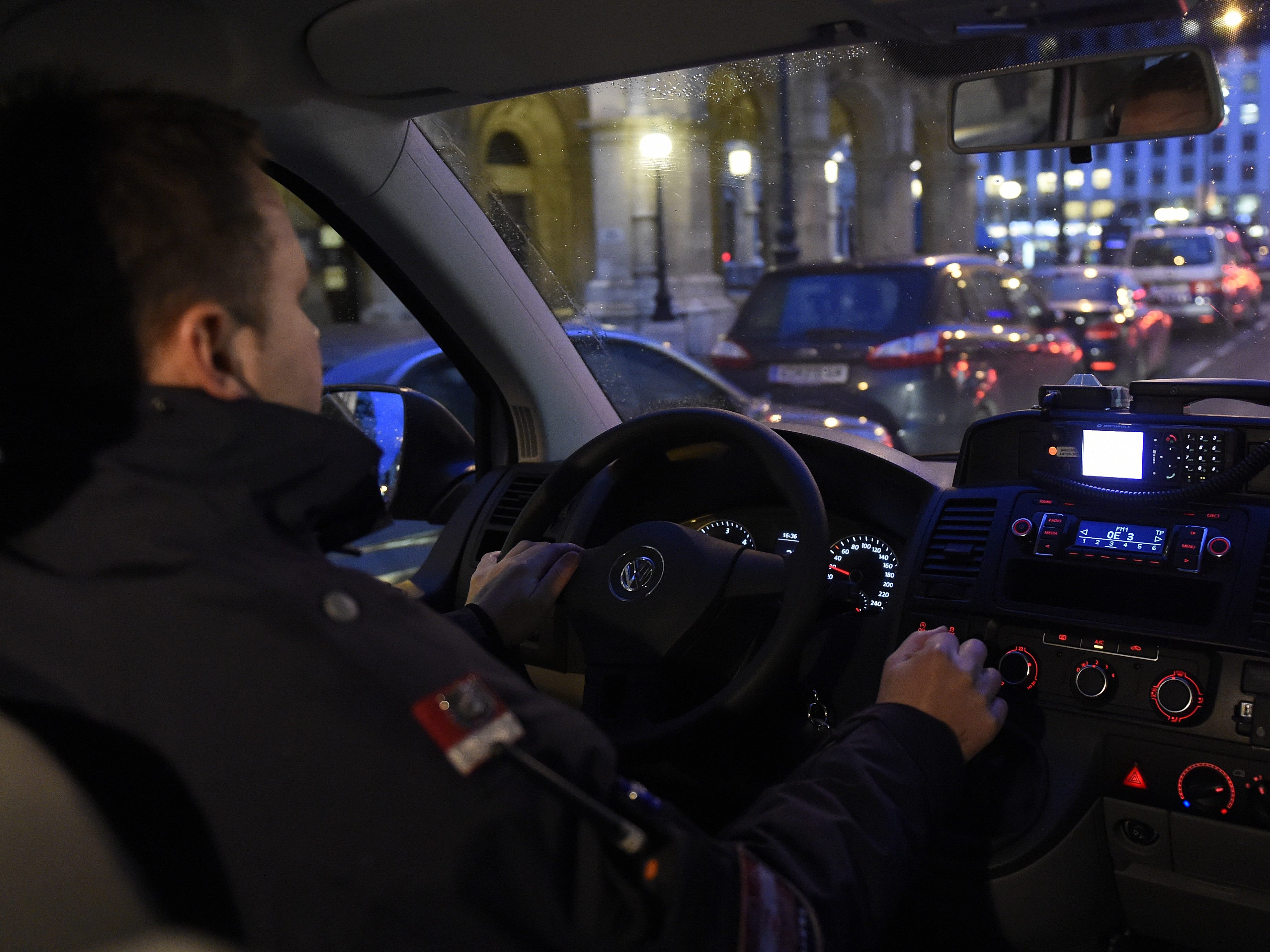 Die Polizei fasste zwei Männer nach einem Raub in der Wiener Innenstadt.