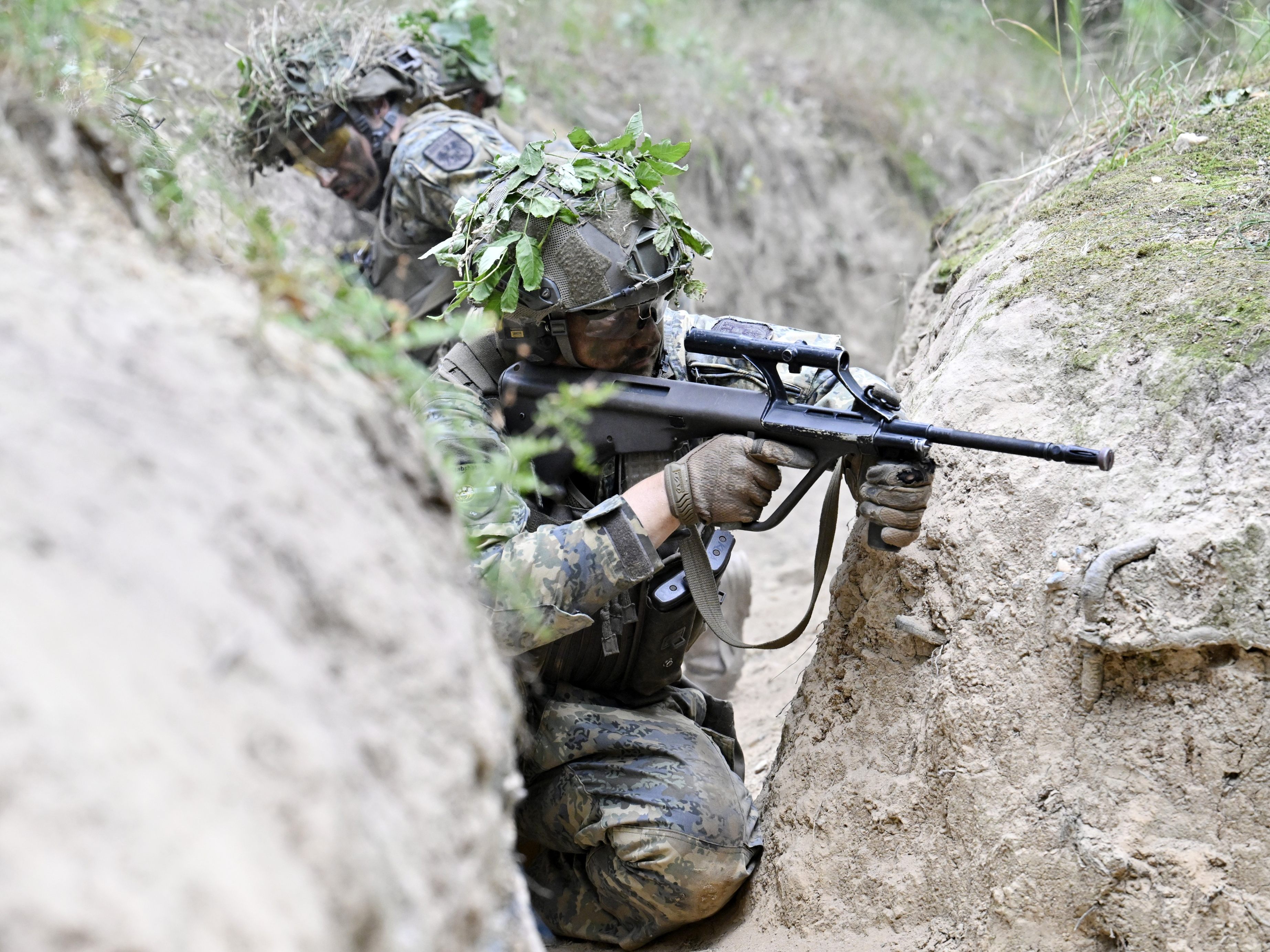Die Bundesheer-Kommission soll eine Wehrdienst-Verlängerung auf zehn Monate befürworten.