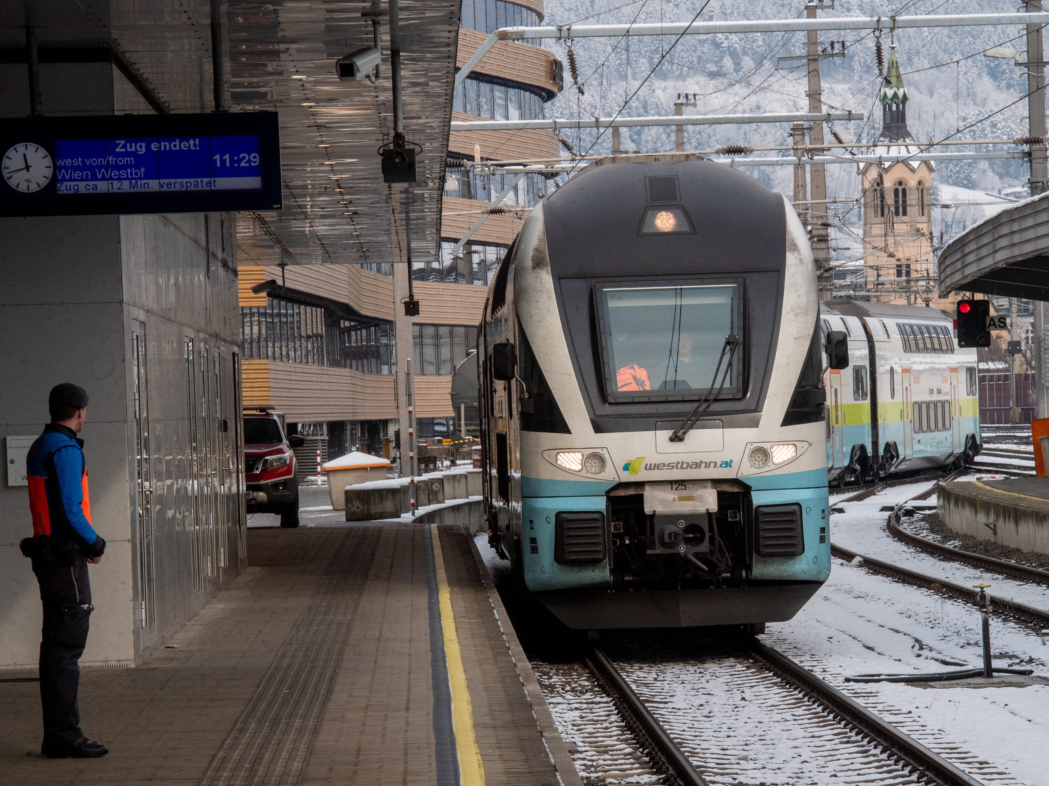 Die Westbahn baut kräftig aus. Die Westbahn baut kräftig aus.