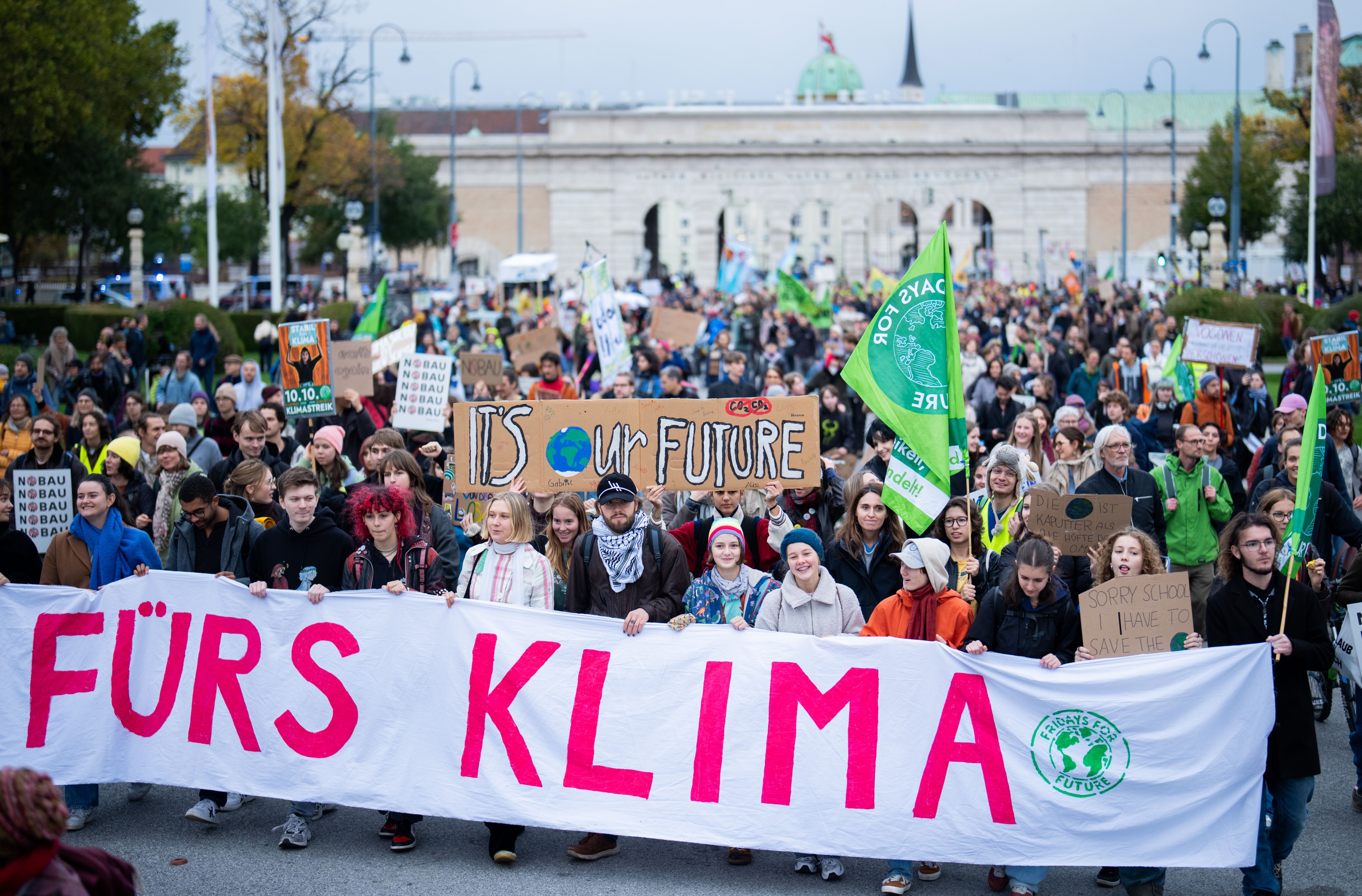 "Stabil fürs Klima": Mehr als 5.000 Teilnehmer bei Klima-Demo in Wien