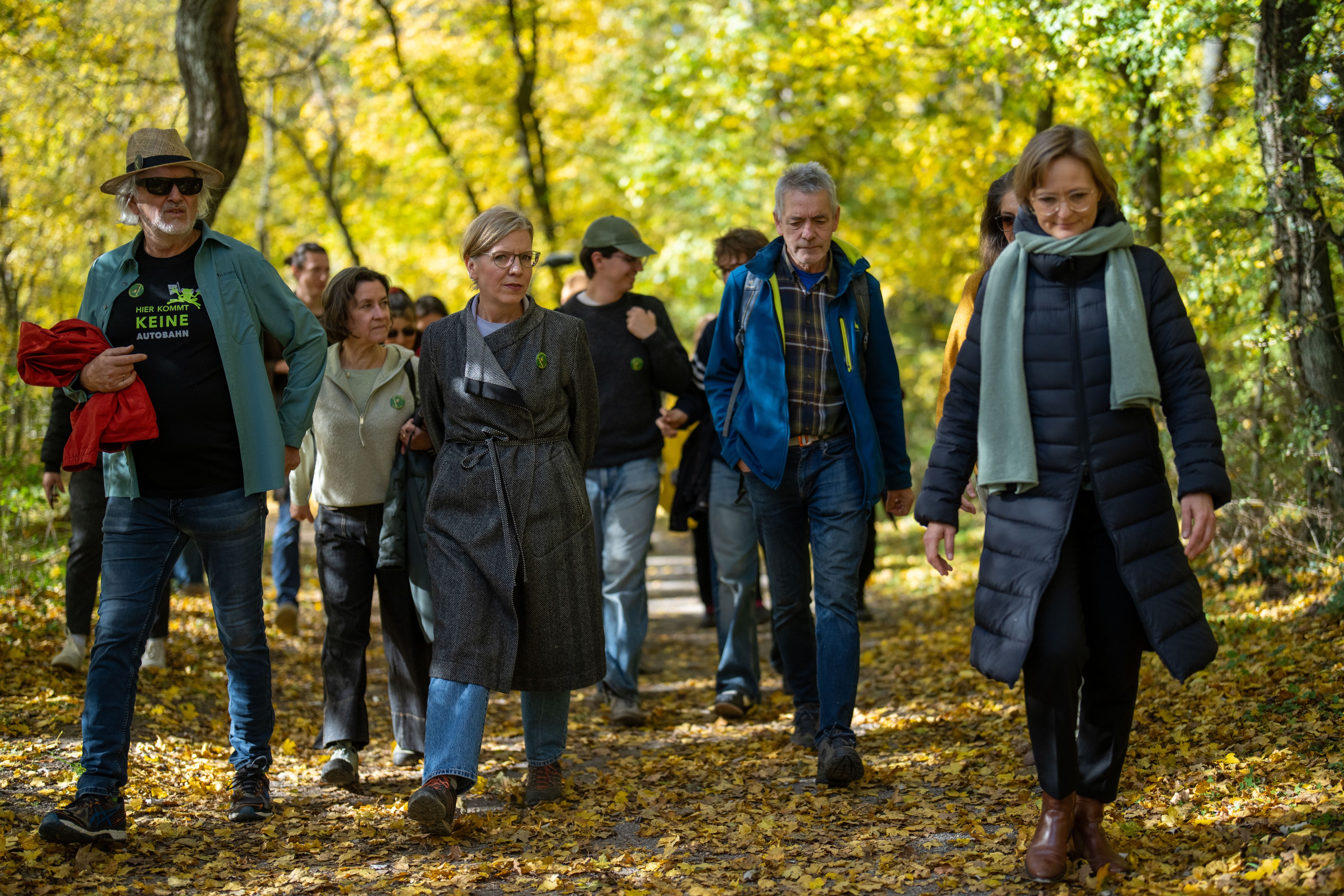 Gewessler-Kritik an Lobautunnel und Hanke bei Lokalaugenschein