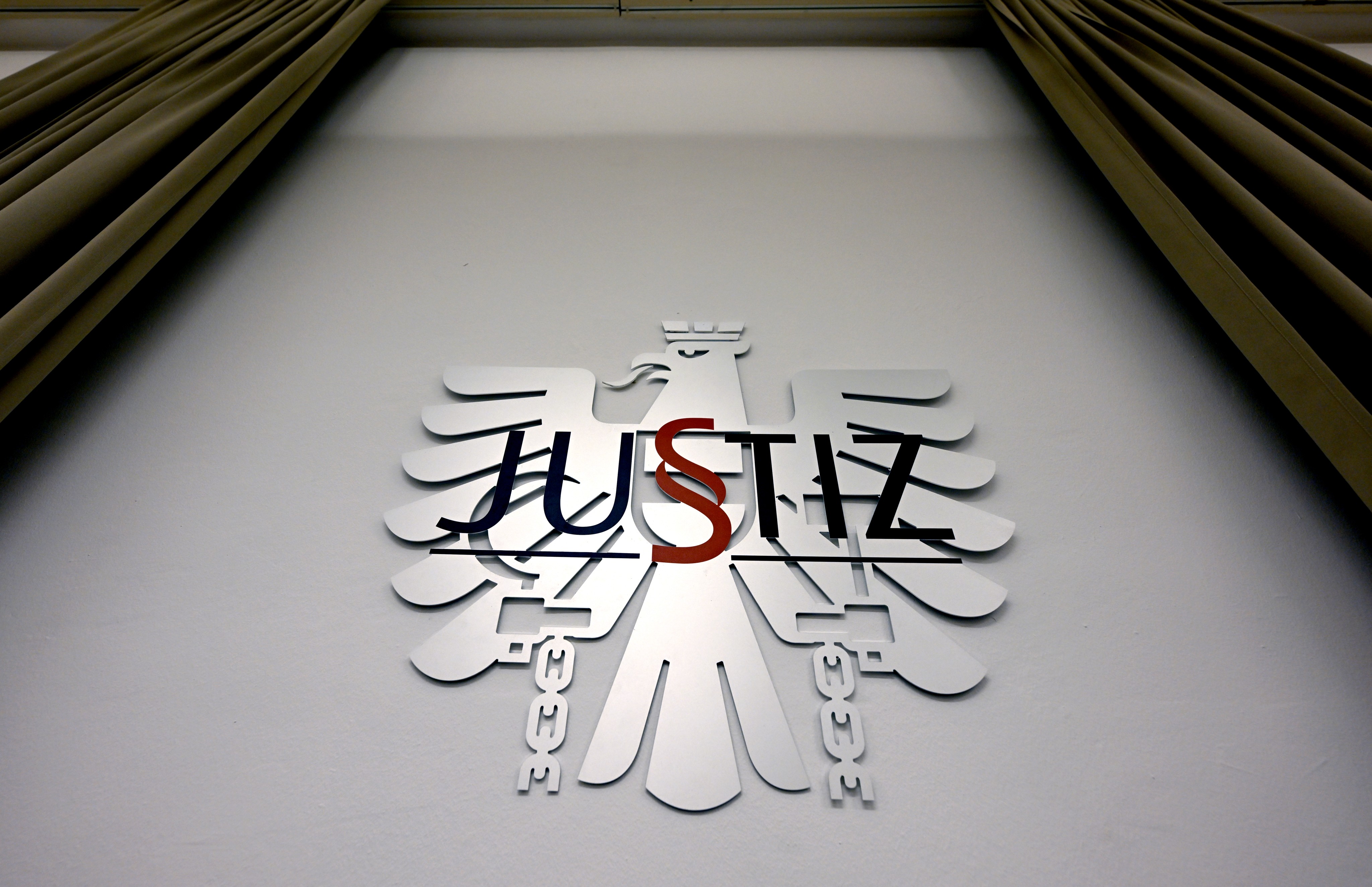 Pilz-Prozess fortgesetzt - Richter: &quot;Wir müssen nicht gleich streiten&quot;