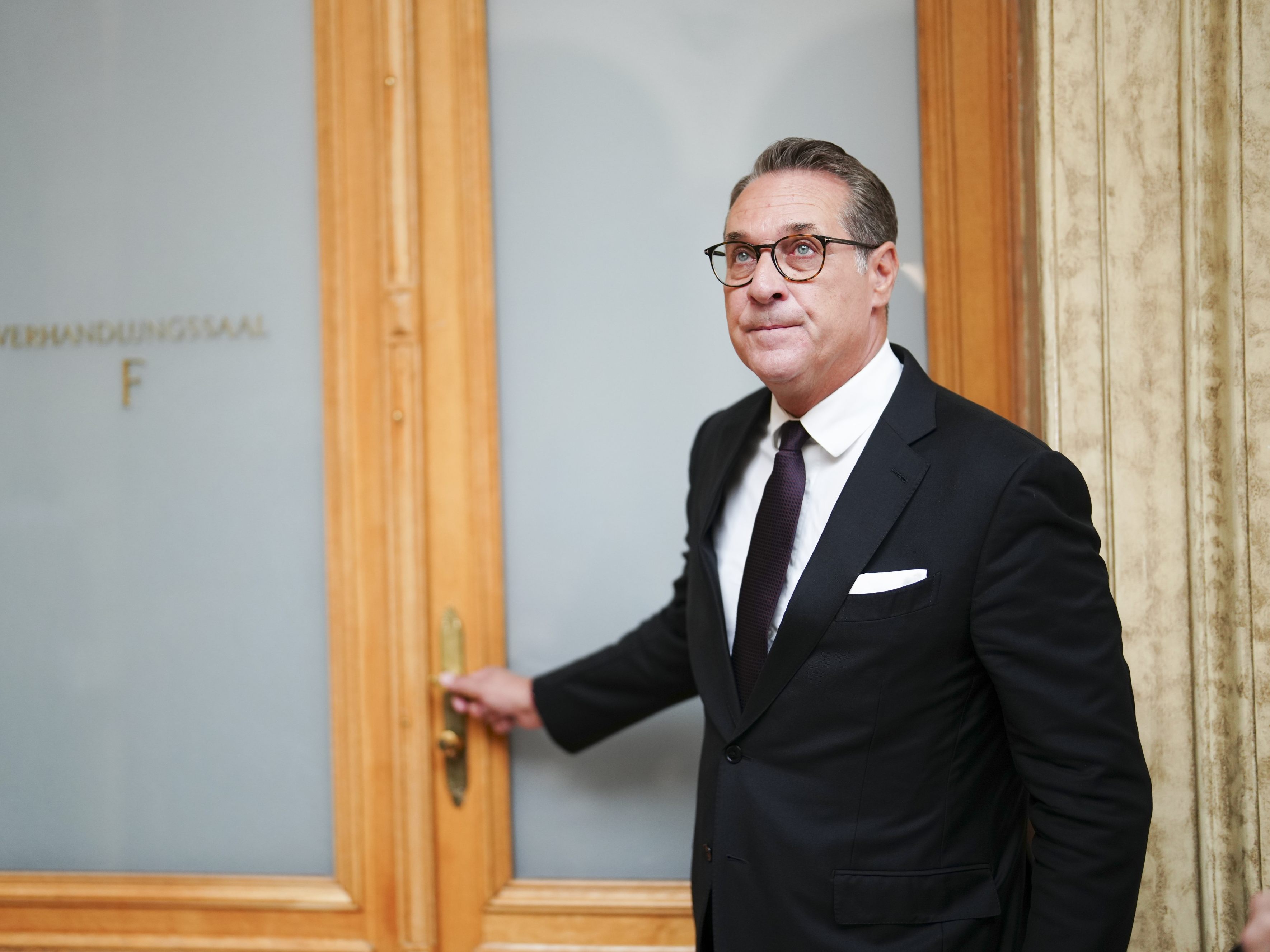 Die Verteidigung will die Anklage "evaluieren". Die Verteidigung will die Anklage "evaluieren".